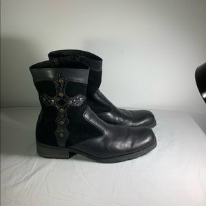 Reeper Boots